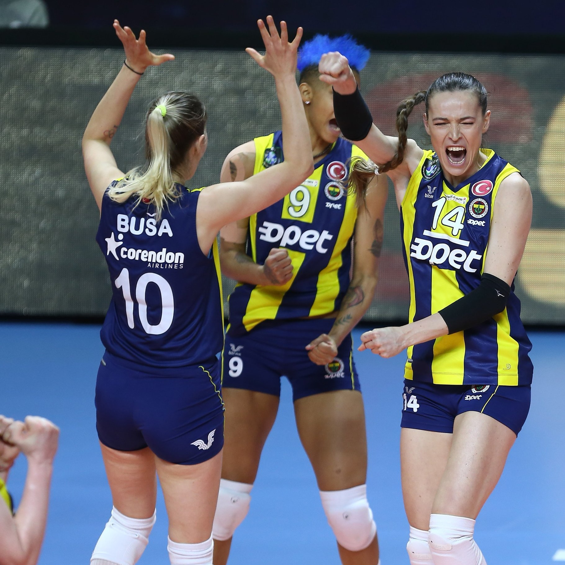 kaiyun体育平台-法兰克福集结日队长鼓劲，志在法国杯名次提升，赛场秩序良好，临场指挥获称赞的简单介绍